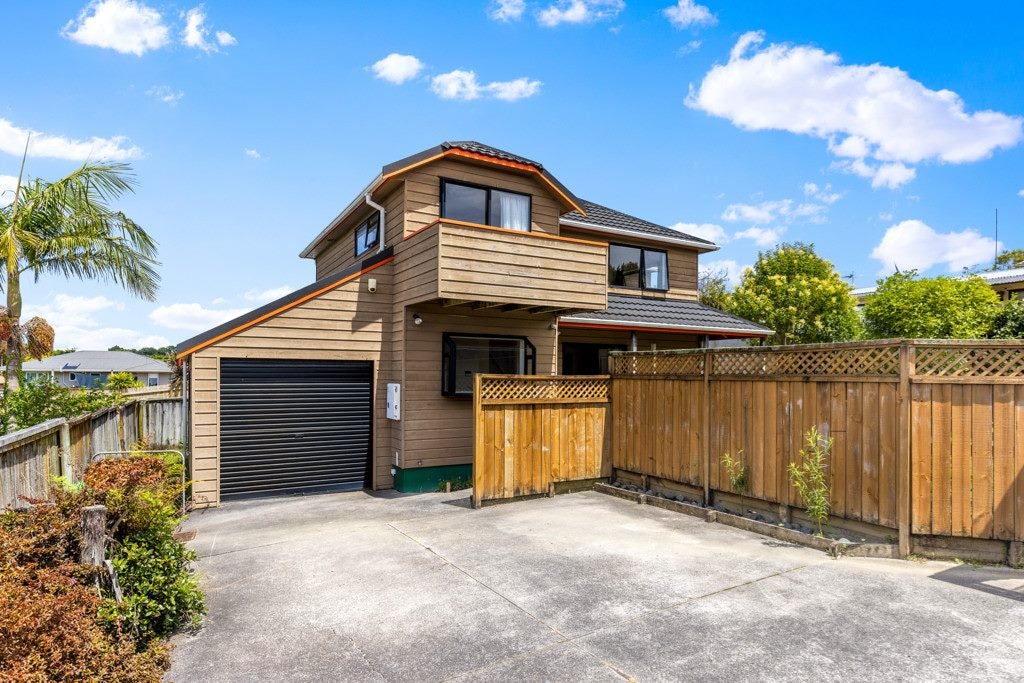 3/7 Akehurst Avenue, New Lynn, Auckland - Carousel 1