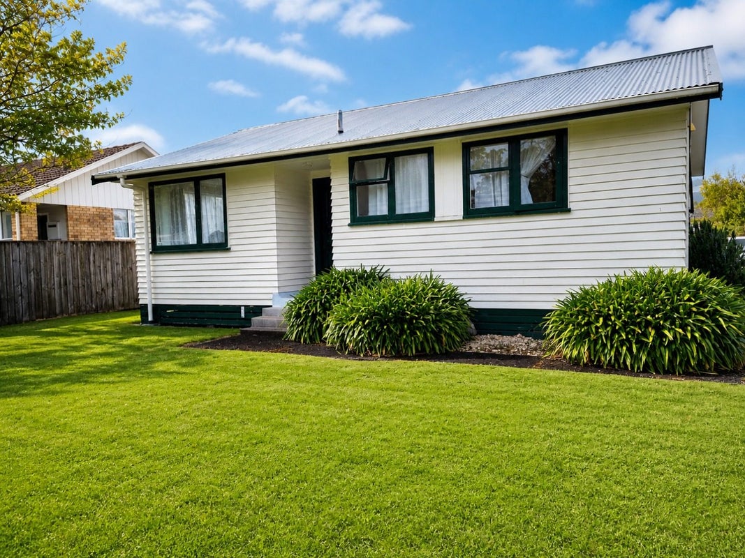 20 Harold Crescent, Fordlands, Rotorua - Carousel 1