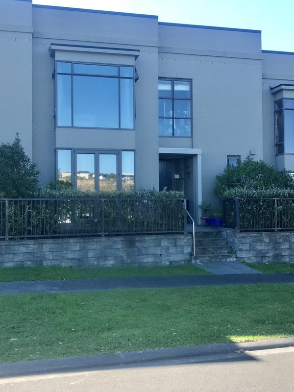 41 Tephra Boulevard, Stonefields, Auckland - Carousel 1