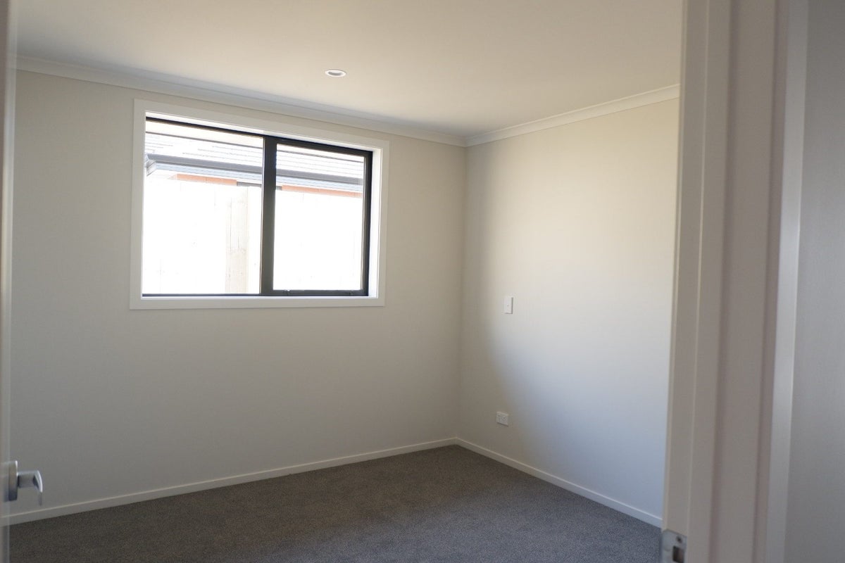 12 Pragma Rise, Rototuna North, Hamilton - Carousel 10