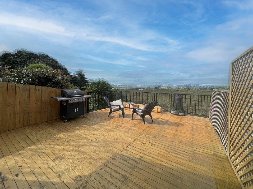 123A Edgewater Drive, Pakuranga, Auckland - Carousel 1