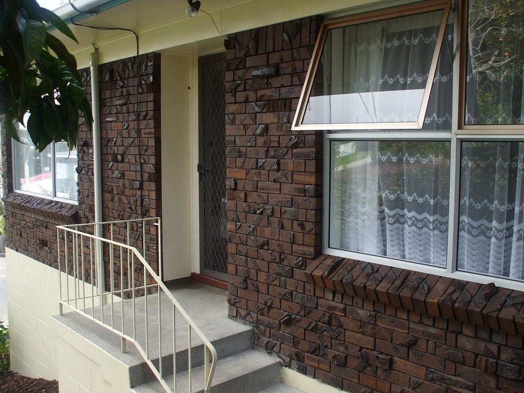 1/3 Finn Place, Totara Vale, Auckland - Carousel 1