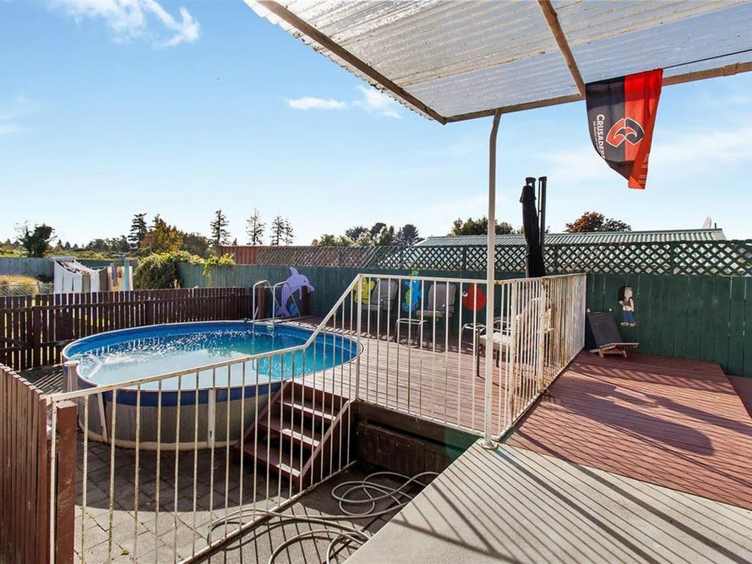 8 Massey Street, Waimate, Waimate - Carousel 2