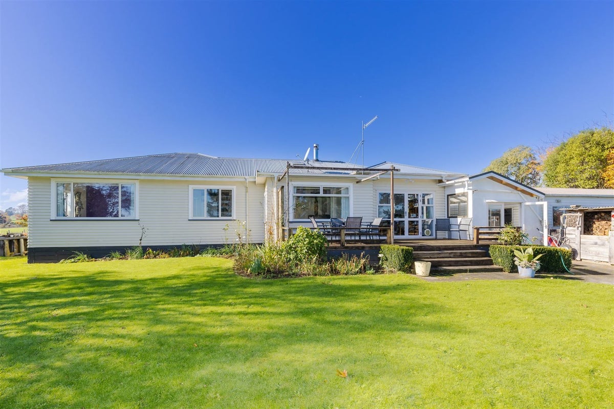 194 Owairaka Valley Road, Parawera, Te Awamutu - Carousel 1