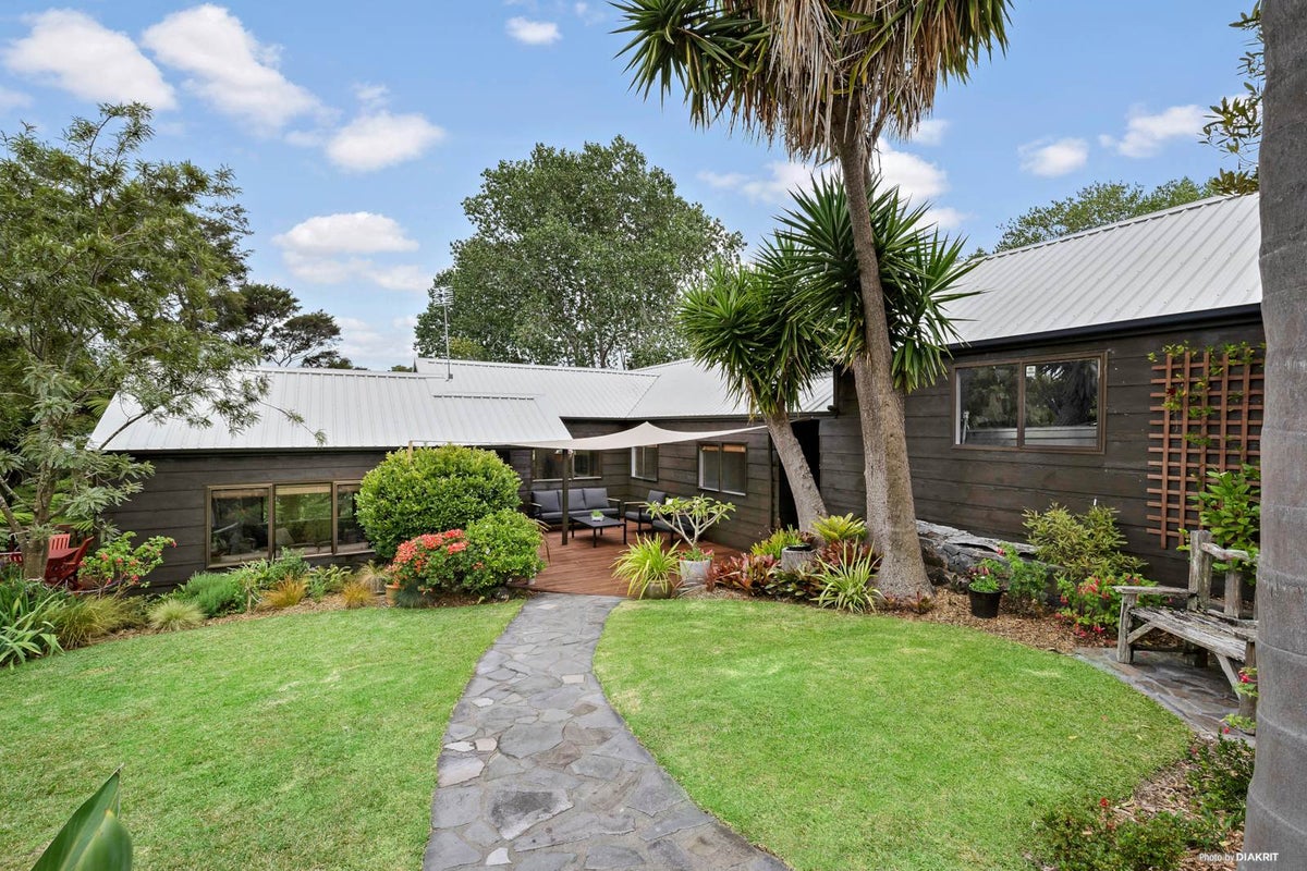 38 John Gill Road, Shelly Park, Auckland - Carousel 2