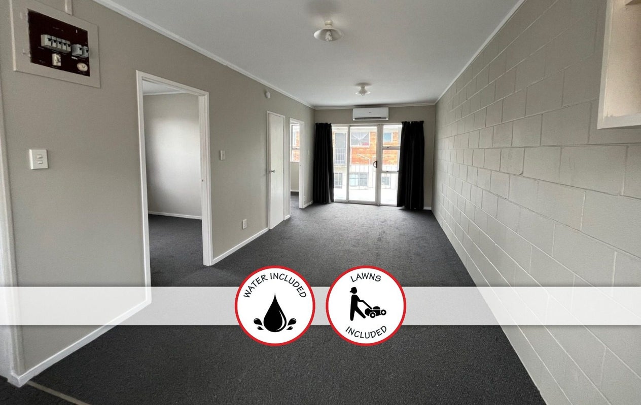 17 Rodney Street, Howick, Auckland - Carousel 1