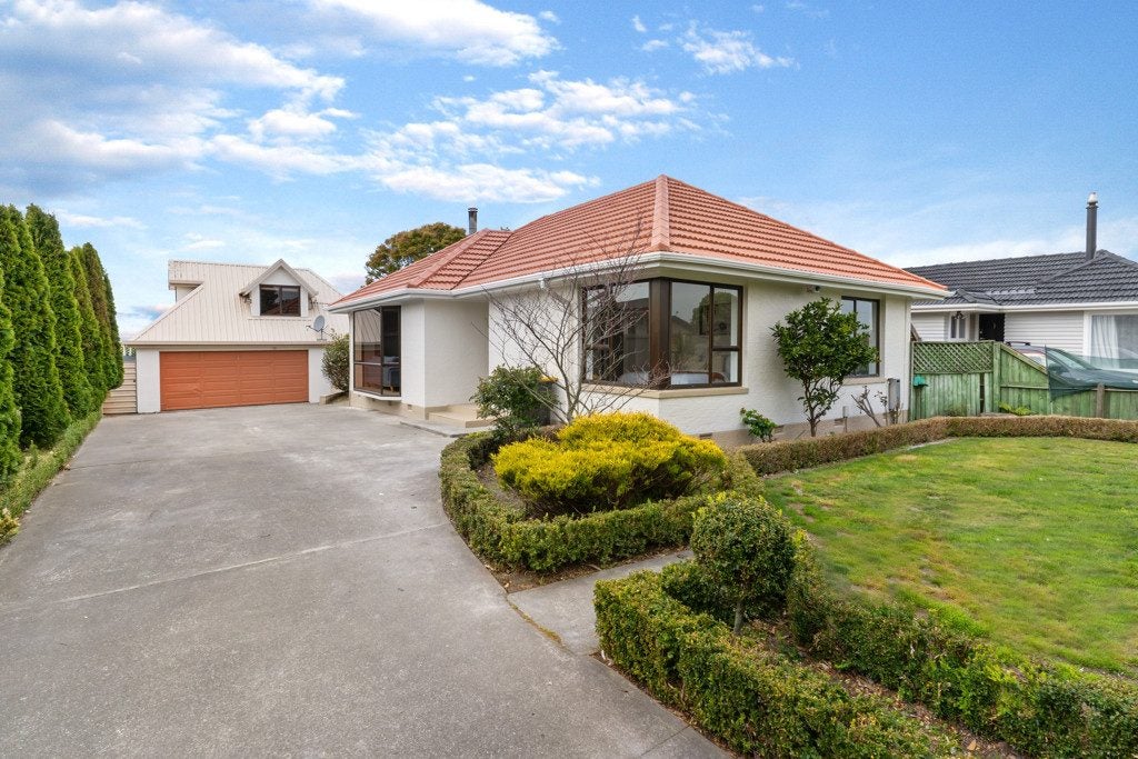 35 Reginald Street, Burwood, Christchurch - Carousel 1
