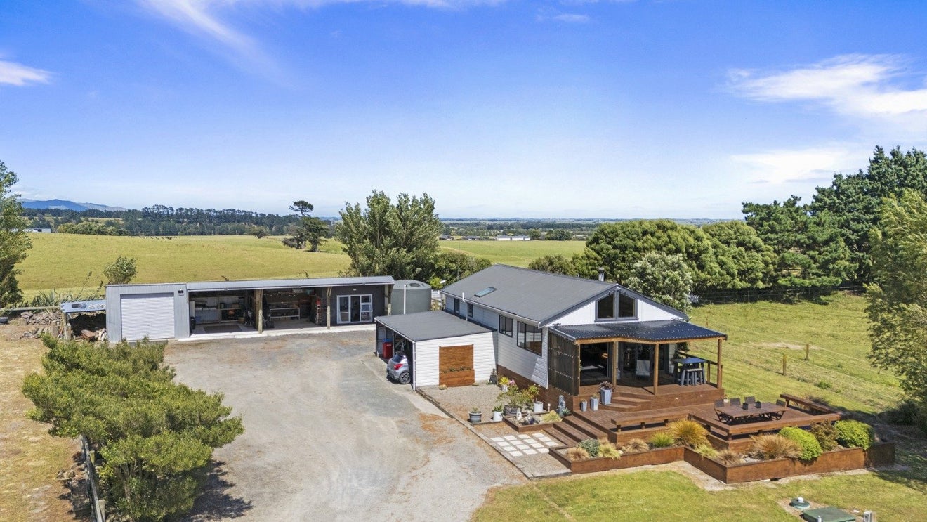 156 Williams Road, Tokomaru, Palmerston North - Carousel 1