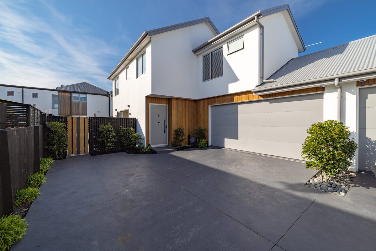 73A Canon Street, St Albans, Christchurch - Carousel 1