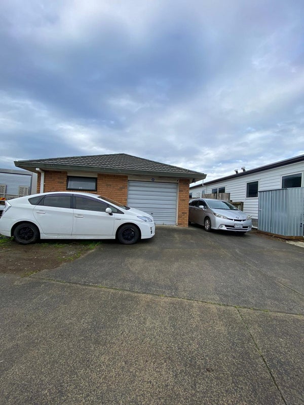 11 Portrush Lane, Takanini, Auckland - Carousel 1