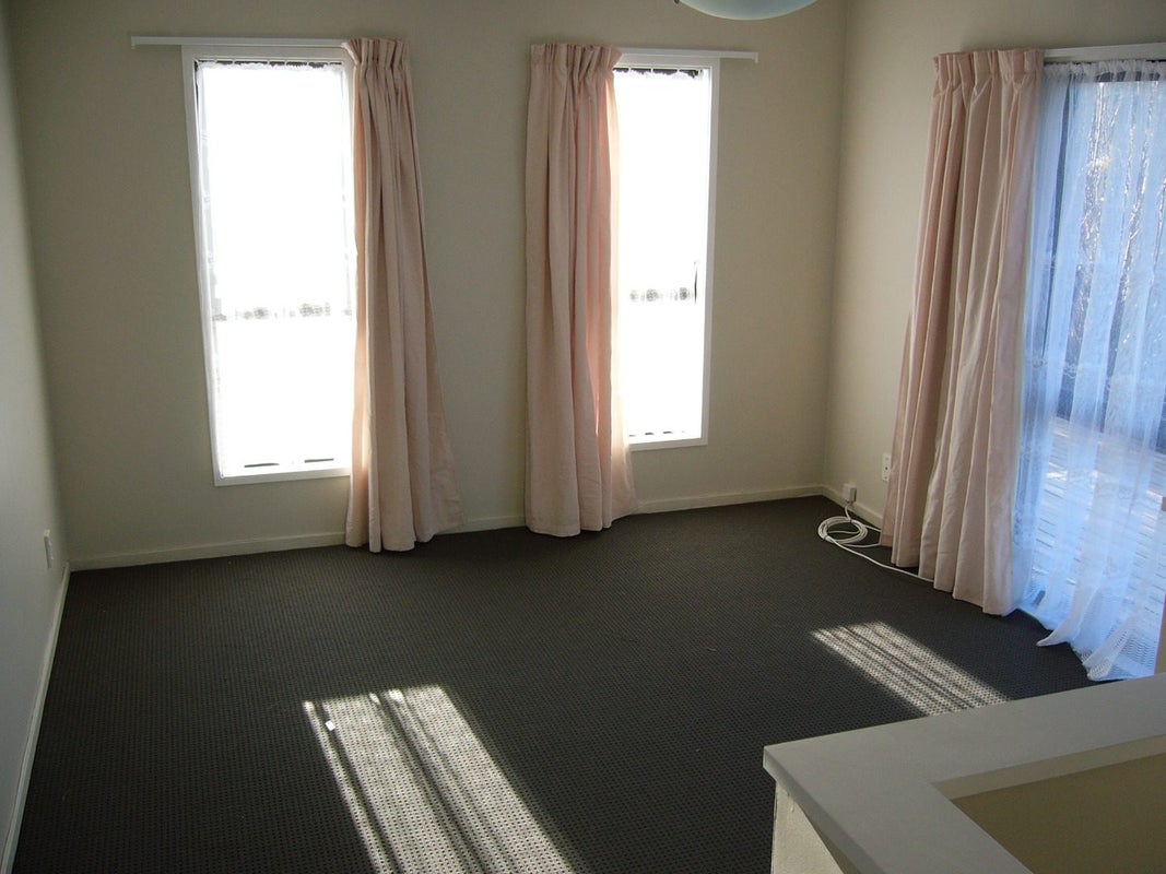 1/23 Sunnyfield Crescent, Glenfield, Auckland - Carousel 2