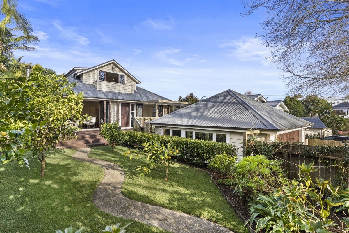 28 Francis Street, Grey Lynn, Auckland - Carousel 2