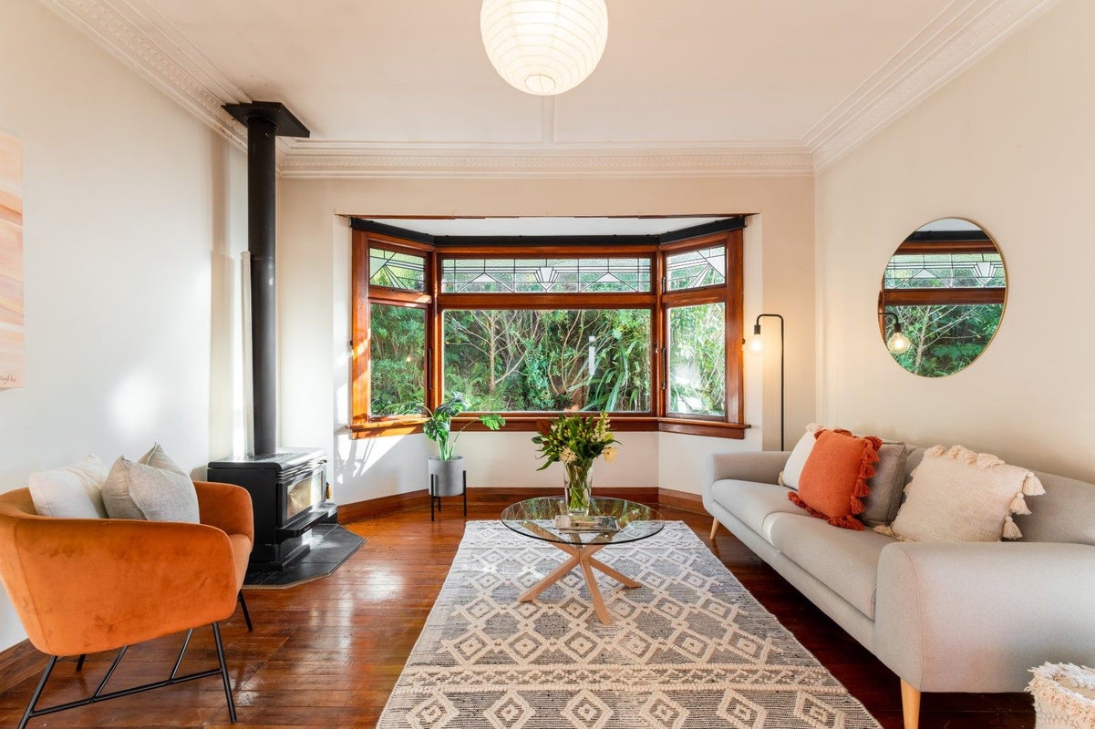 10 Orbell Street, Dalmore, Dunedin - Carousel 1