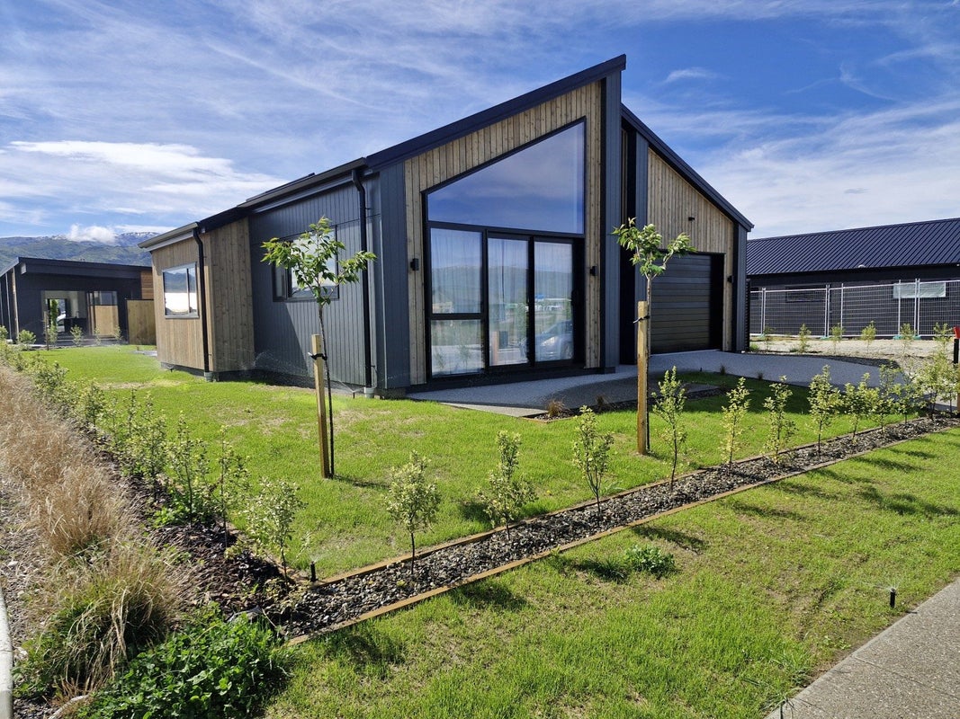 121 Wooing Tree Avenue, Cromwell, Cromwell - Carousel 2