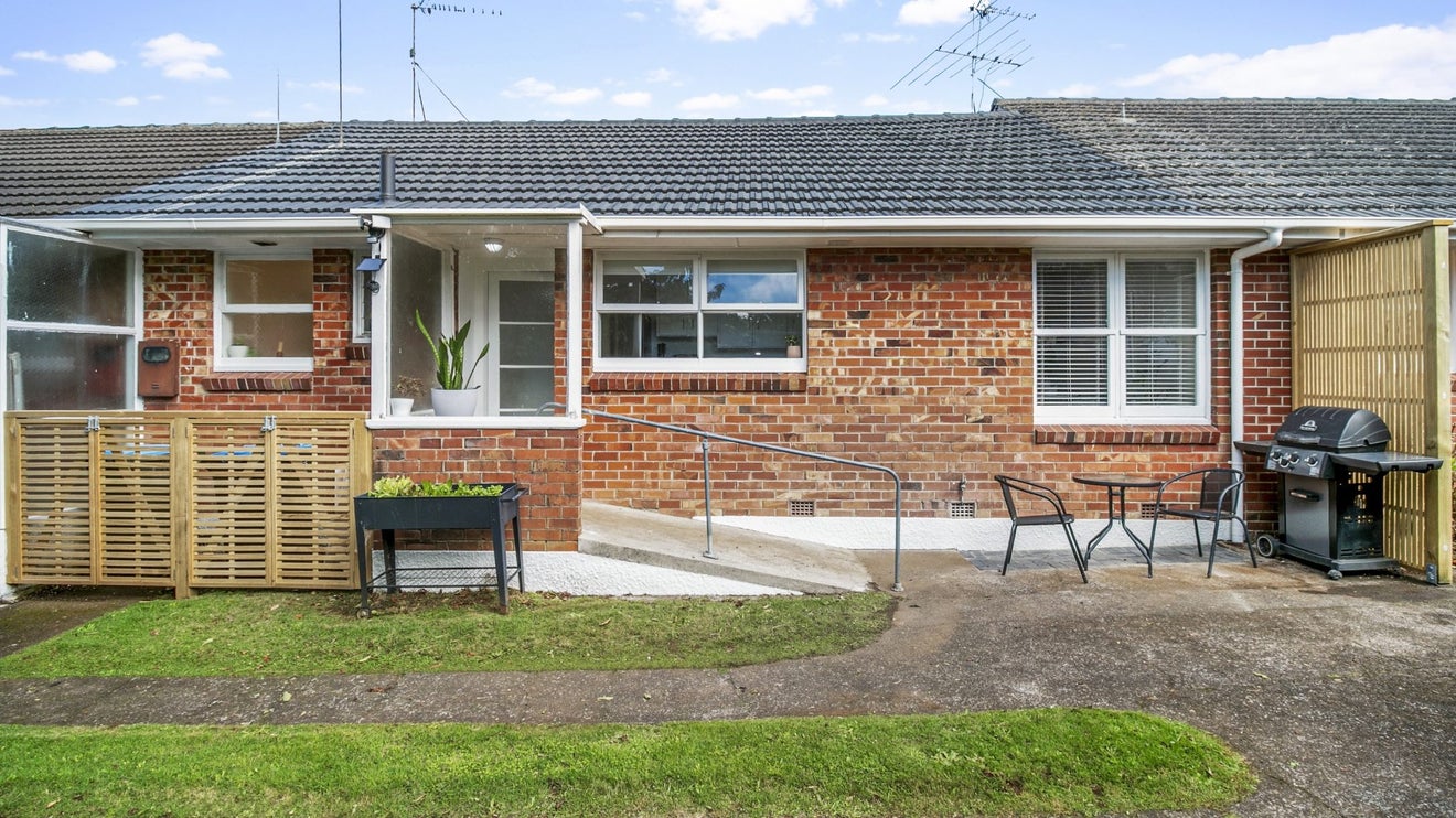 65B Buckley Road, Epsom, Auckland - Carousel 1