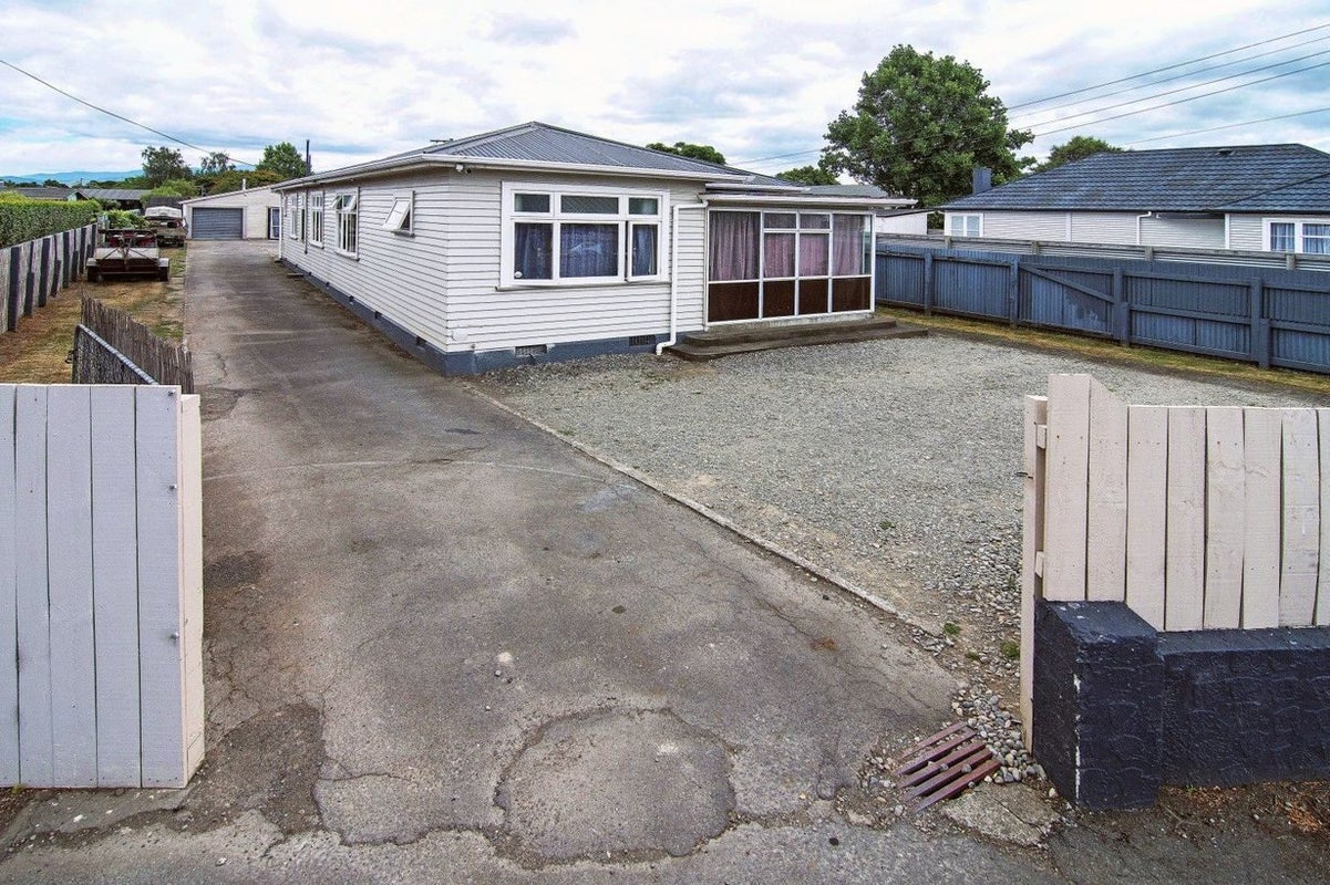 180 Chapel Street, Masterton, Masterton - Carousel 12