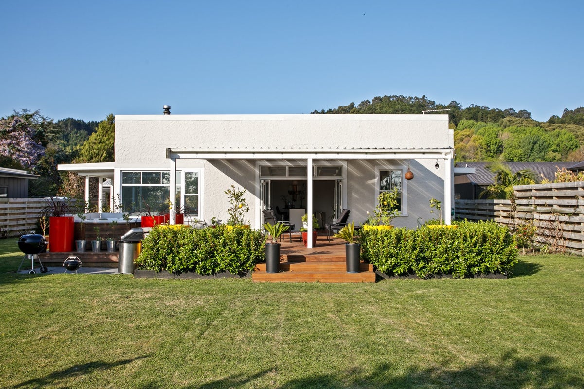 5 Kingsley Street, Whataupoko, Gisborne - Carousel 1