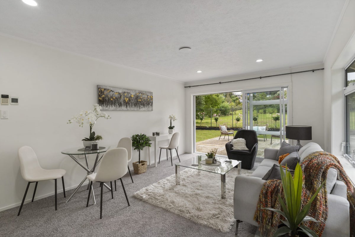 2/25 Archdall Street, Meadowbank, Auckland - Carousel 2