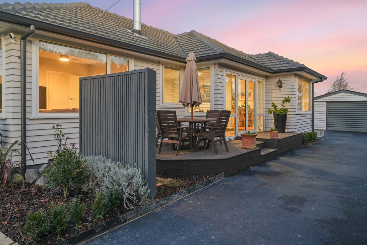 72 Wingate Street, Redwood, Christchurch - Carousel 1