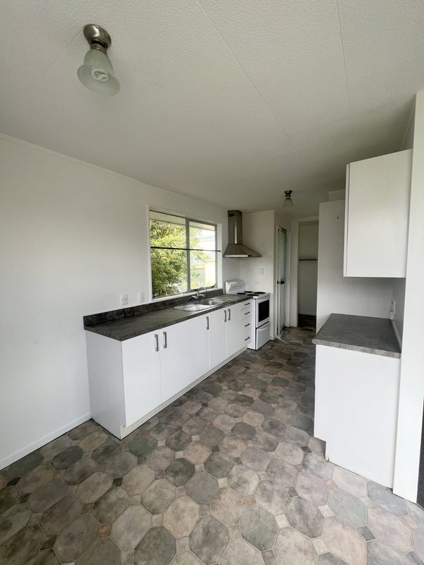 2/27 Albion Road, Otahuhu, Auckland - Carousel 2