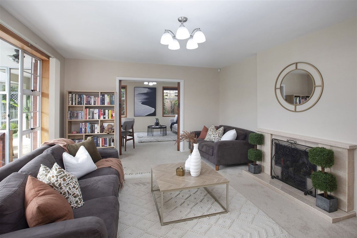 4 Brackendale Place, Burnside, Christchurch - Carousel 2