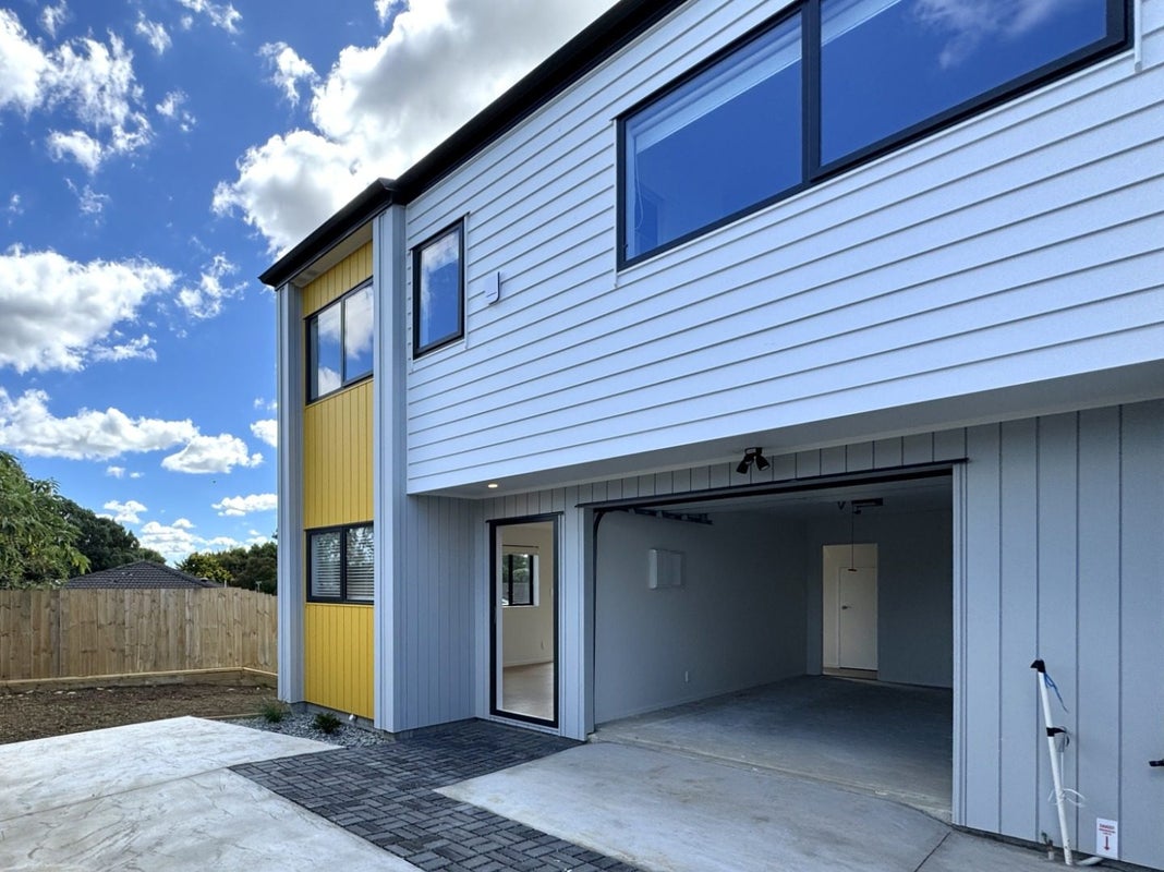 30E Mack Place, Red Hill, Papakura - Carousel 1