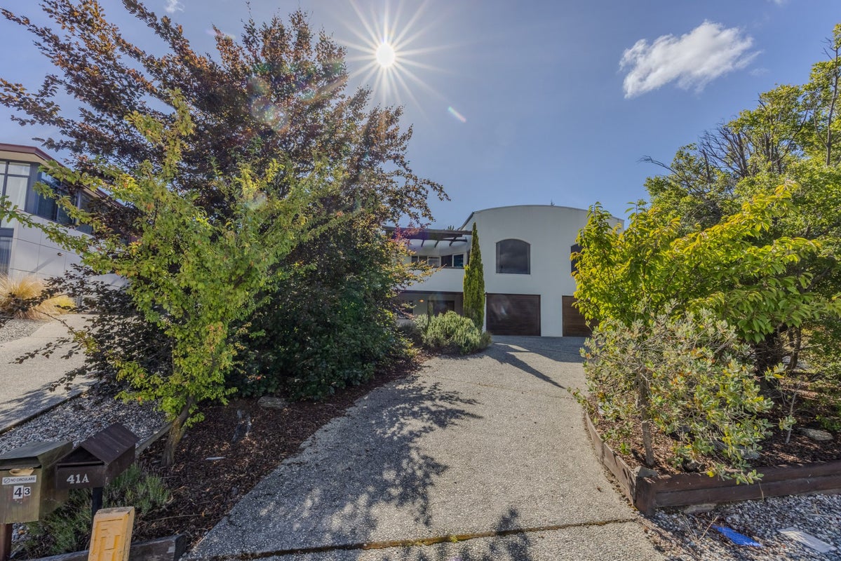 41A Kings Drive, Wanaka - Carousel 2