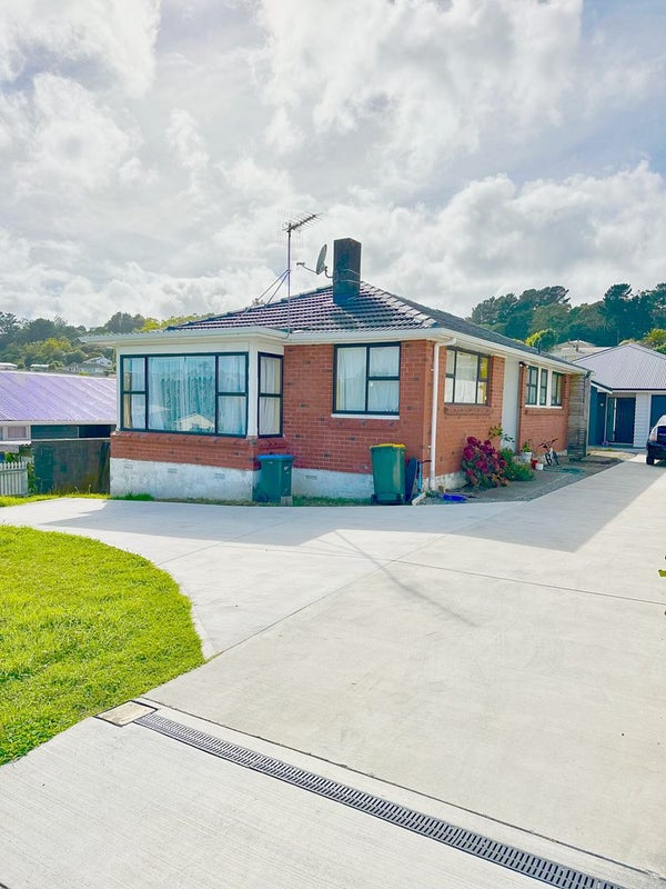 56A Westmeath Street, Waitangirua, Porirua - Carousel 1