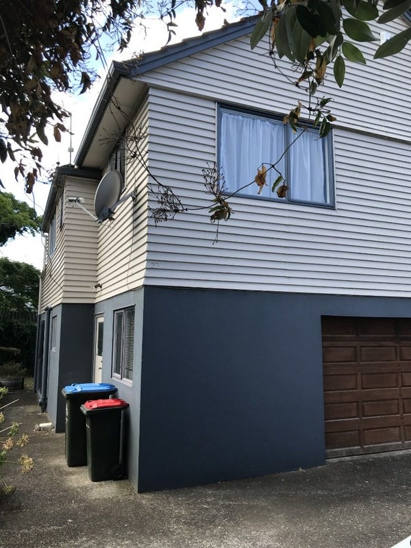 37 Silverton Avenue, Wai o Taiki Bay, Auckland - Carousel 1