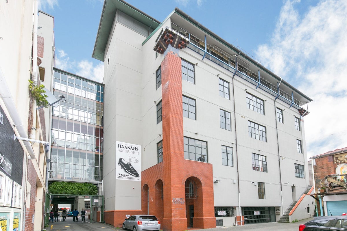 27/5 Eva Street, Te Aro, Wellington - Carousel 2