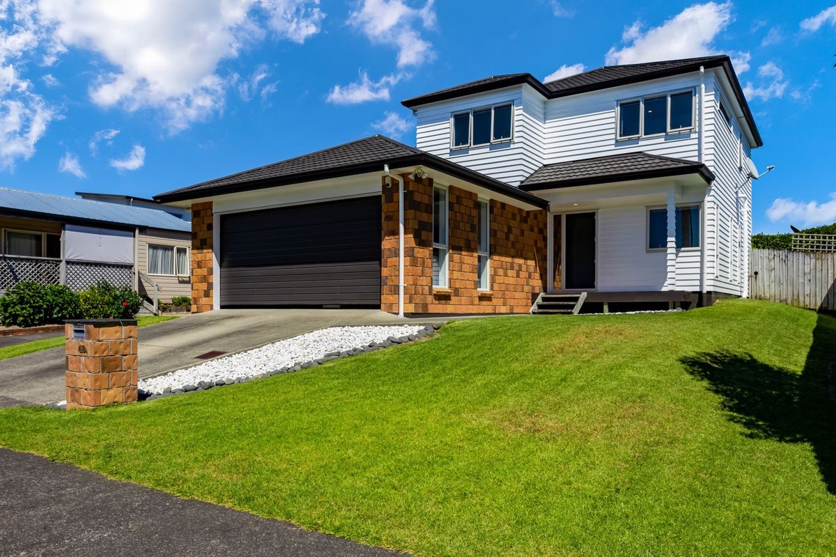 418A Old Te Atatu Road, Te Atatu Peninsula, Auckland - Carousel 1