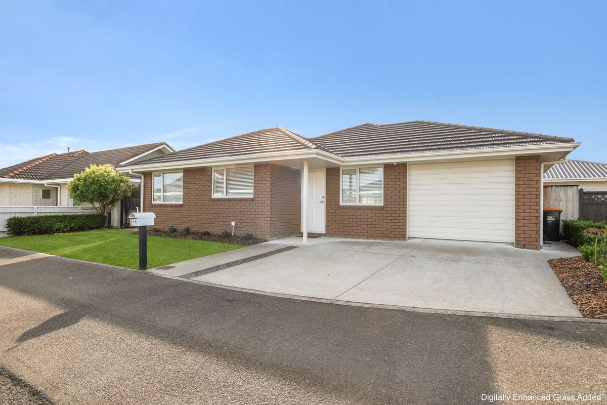 24A Rata Street, Roslyn, Palmerston North - Carousel 1