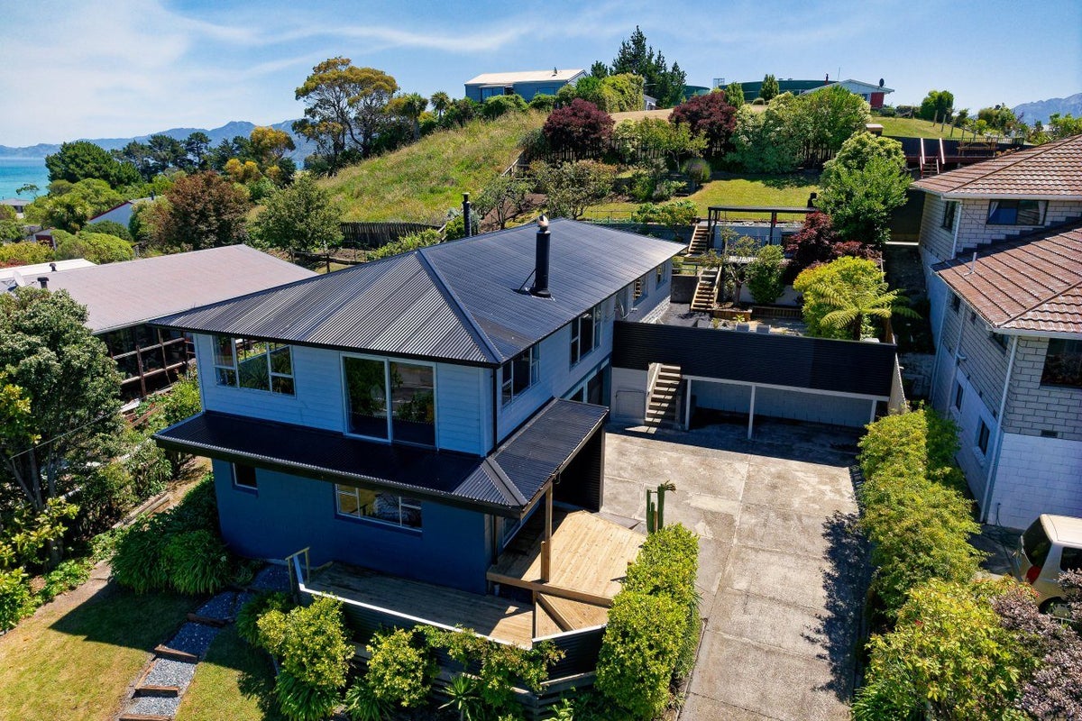 74 Churchill Street, Kaikoura - Carousel 1