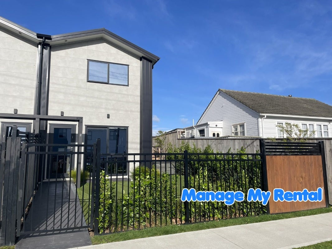 1/11 Macky Street, Taita, Lower Hutt - Carousel 1