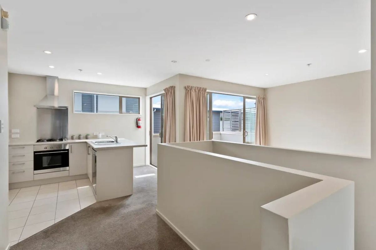14/9 Cameron Street, Sydenham, Christchurch - Carousel 2