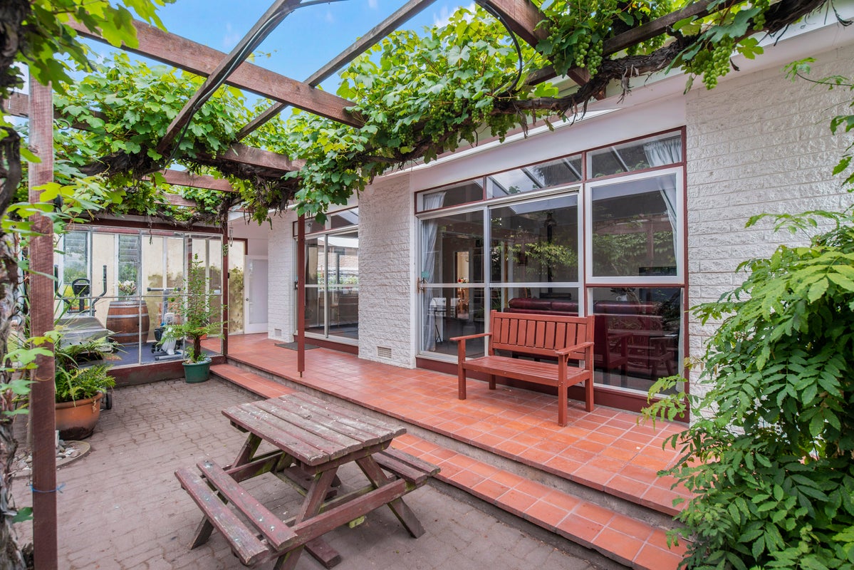 34 Munro Street, Redwood, Christchurch - Carousel 1