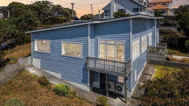 62 Jubilee Road, Khandallah, Wellington - Carousel 1