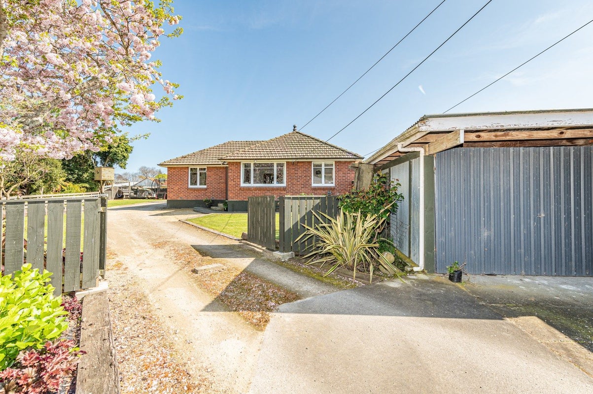 10 Glandwr Crescent, Whanganui East, Whanganui - Carousel 25