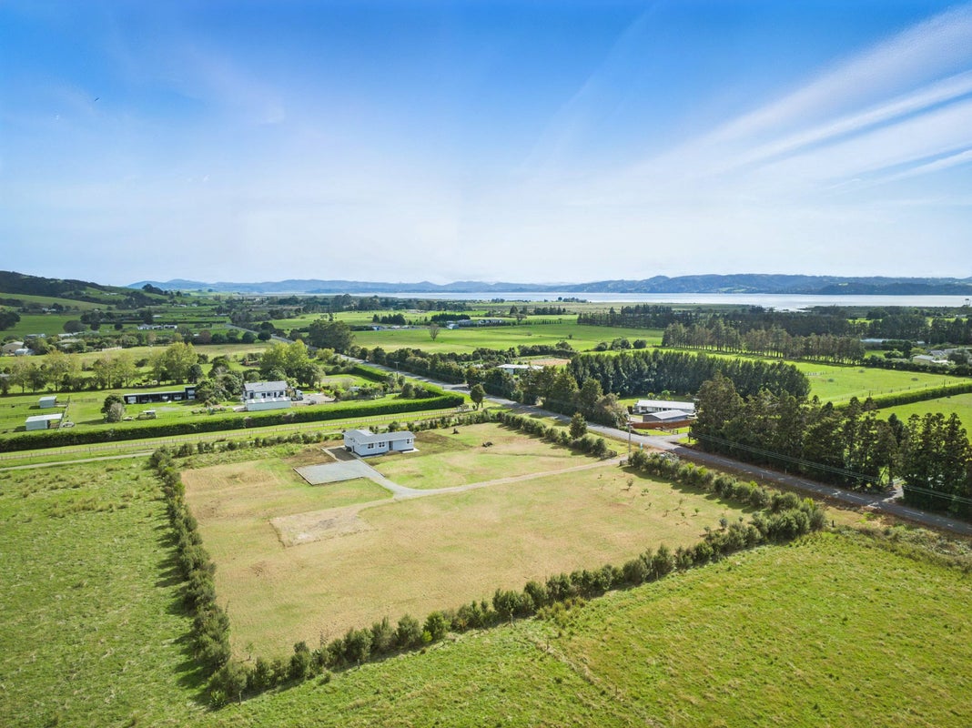 41 Takahiwai Road, Ruakaka - Carousel 2