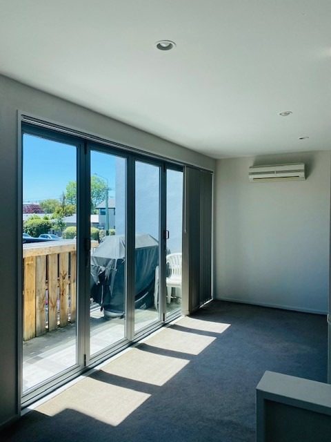 22E Packe Street, Edgeware, Christchurch - Carousel 8