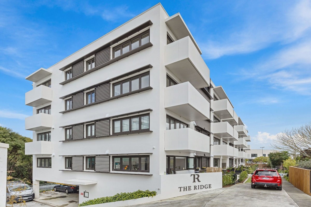 212/243 Kepa Road, Mission Bay, Auckland - Carousel 11