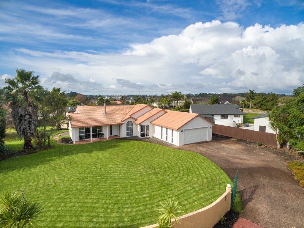 25 Sunny Crescent, Huapai, Kumeu - Carousel 1