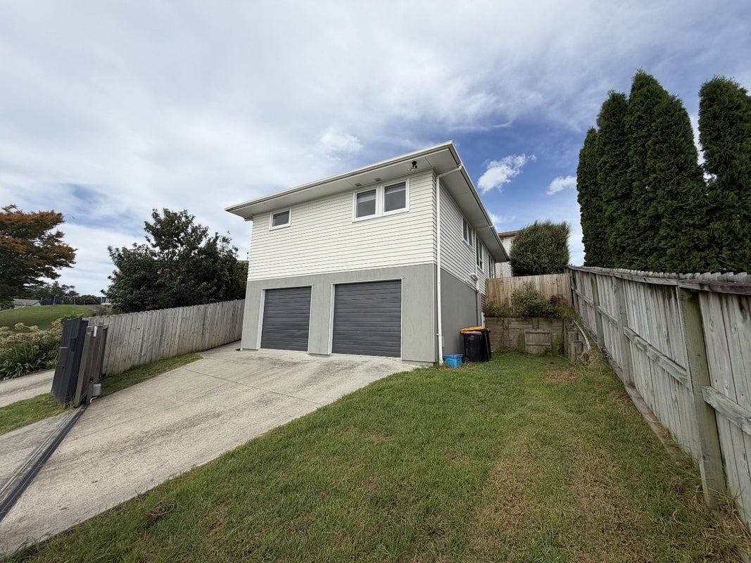 12A Arden Street, Gate Pa, Tauranga - Carousel 1