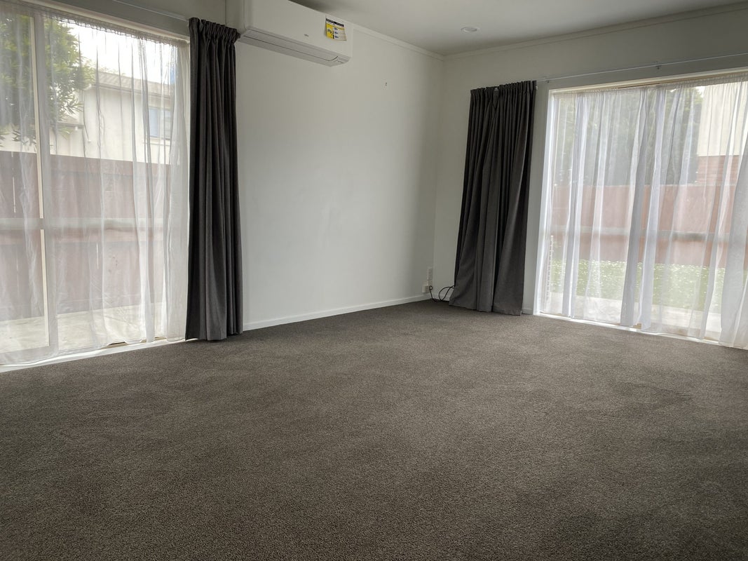 7 Gina Avenue, Ranui, Auckland - Carousel 2