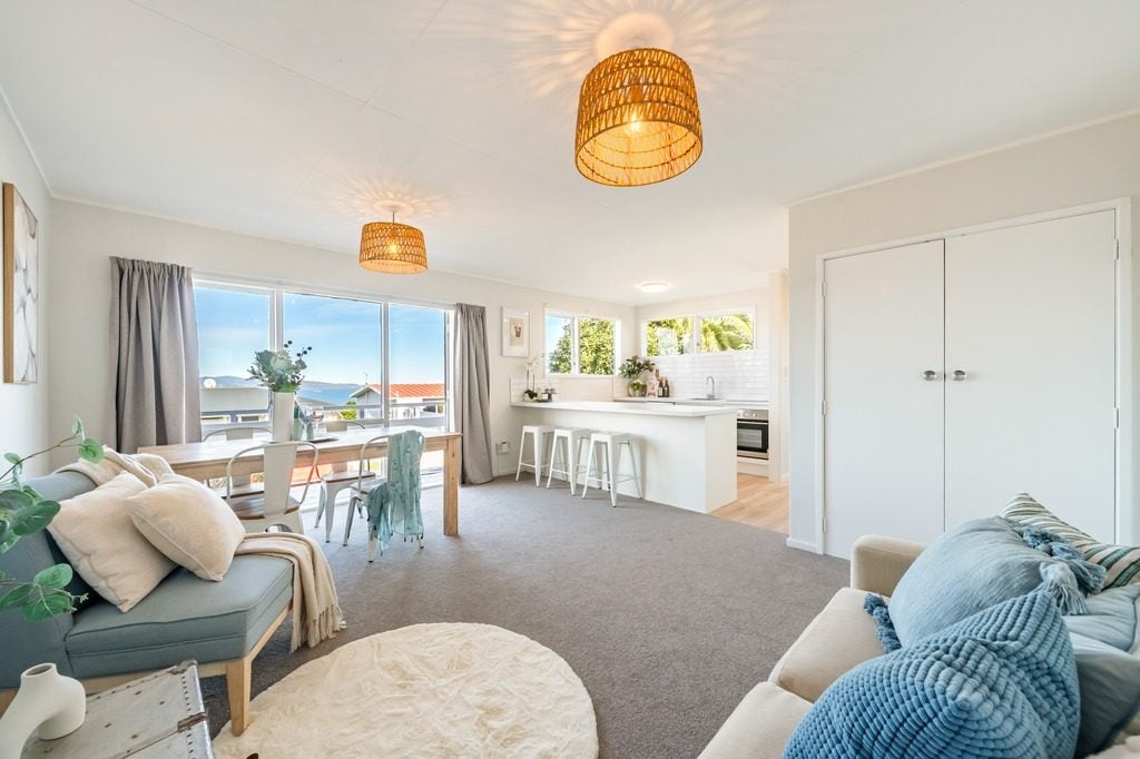 22B Acacia Avenue, Maungaraki, Lower Hutt - Carousel 1