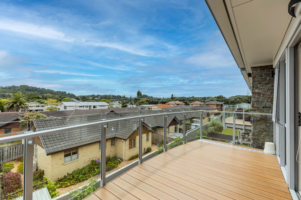 308/252 Centreway Road, Orewa, Orewa - Carousel 2