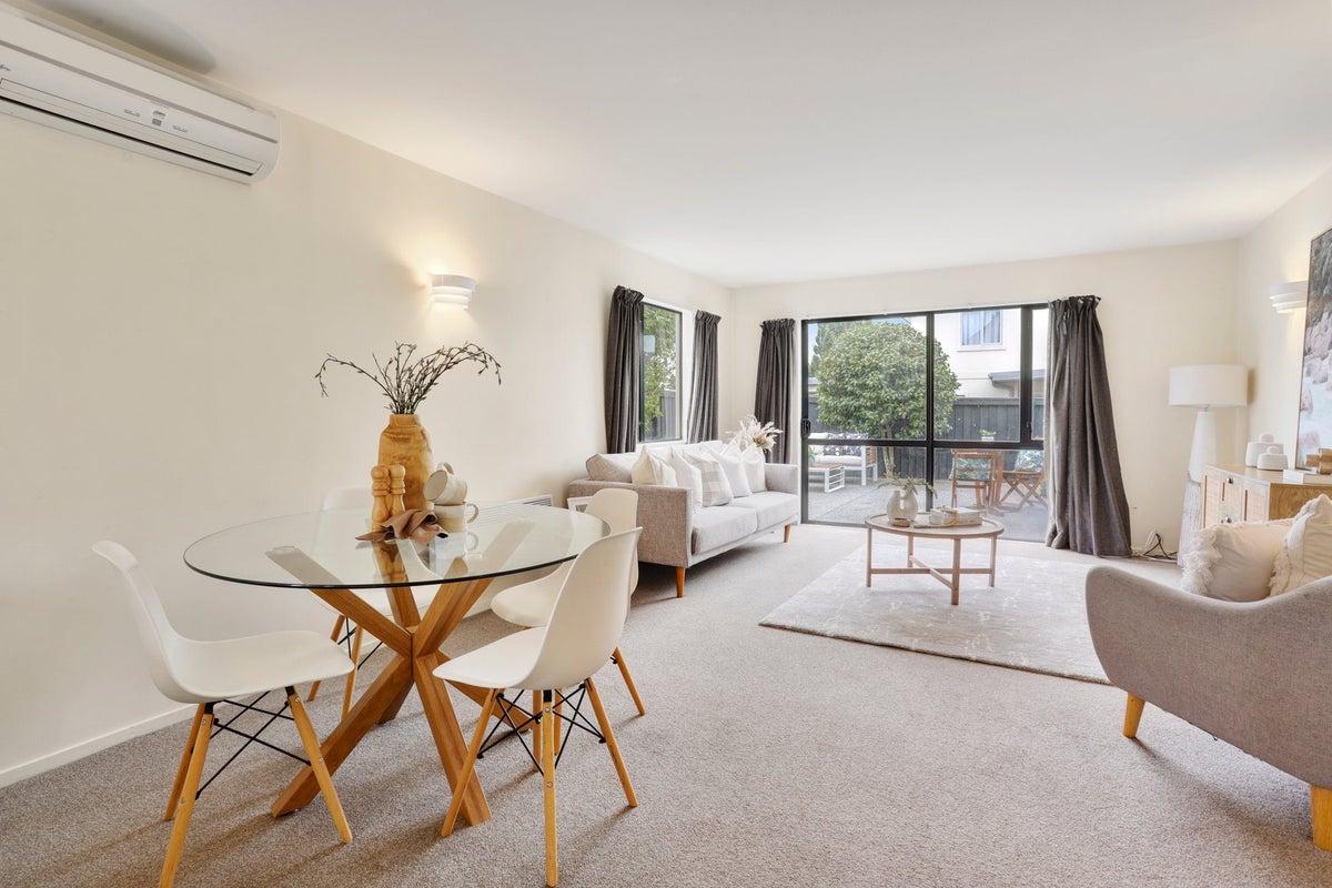 2/253 Kilmore Street, Christchurch Central, Christchurch - Carousel 2