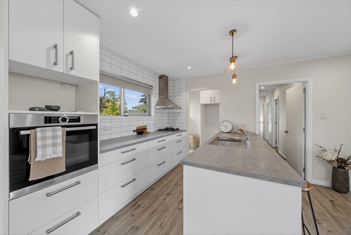6 Clarevale Street, Burwood, Christchurch - Carousel 2