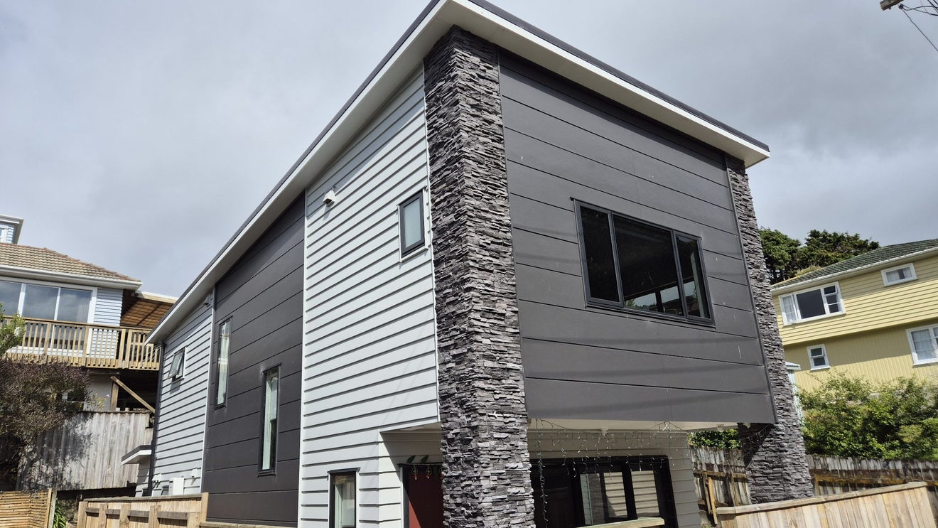 1 Rimu Road, Kelburn, Wellington - Carousel 1