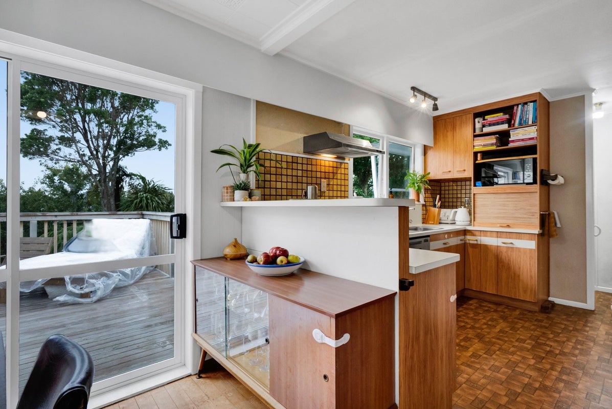 17D Manu Crescent, Upper Vogeltown, New Plymouth - Carousel 28